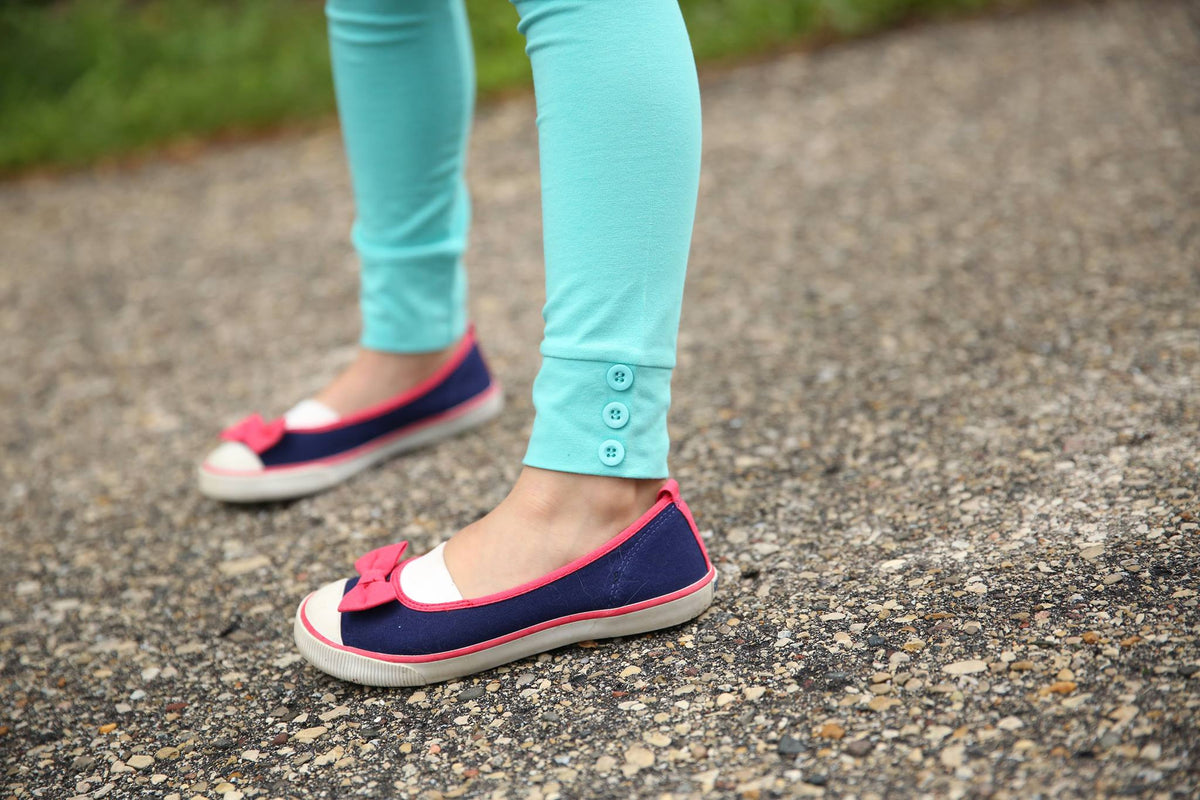 Sutton Button Leggings - Tiffany - Pearls and Piggytails