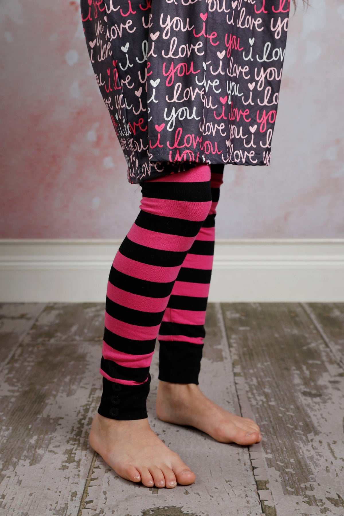 Sutton Button Leggings - Heart Throb