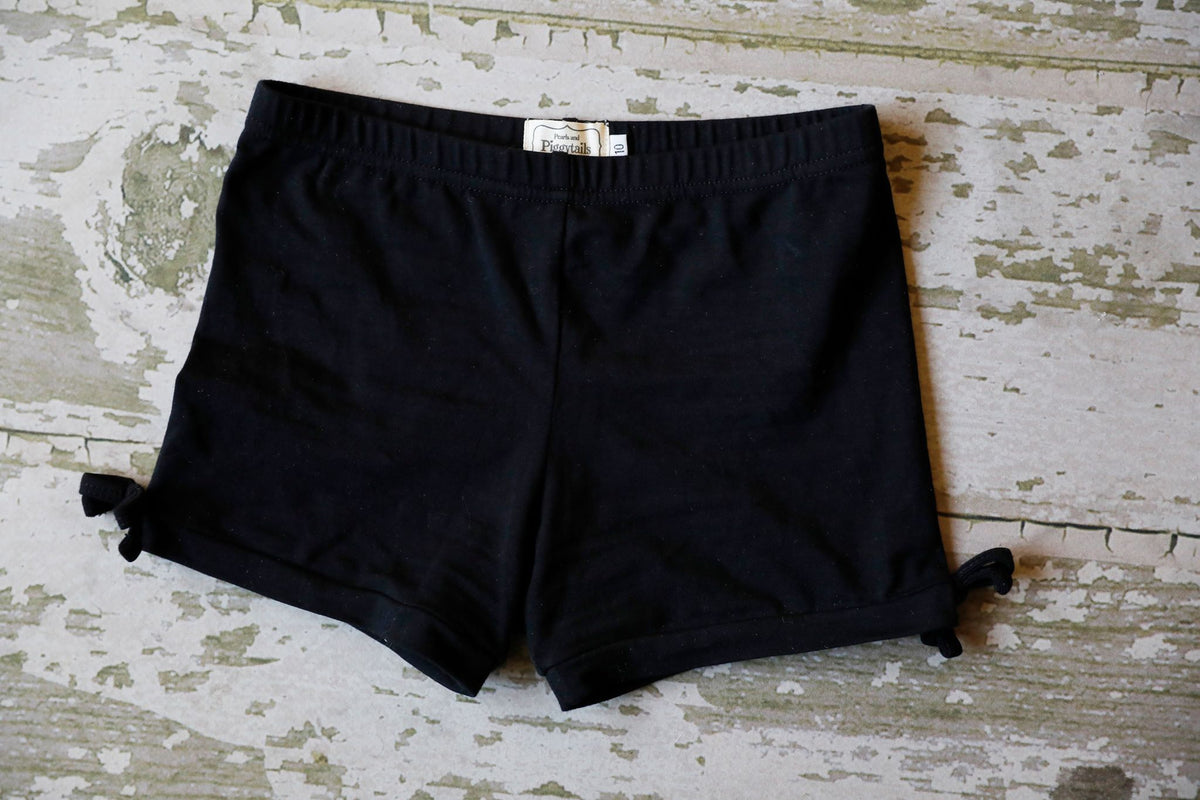 Cartwheel Shorts - Black