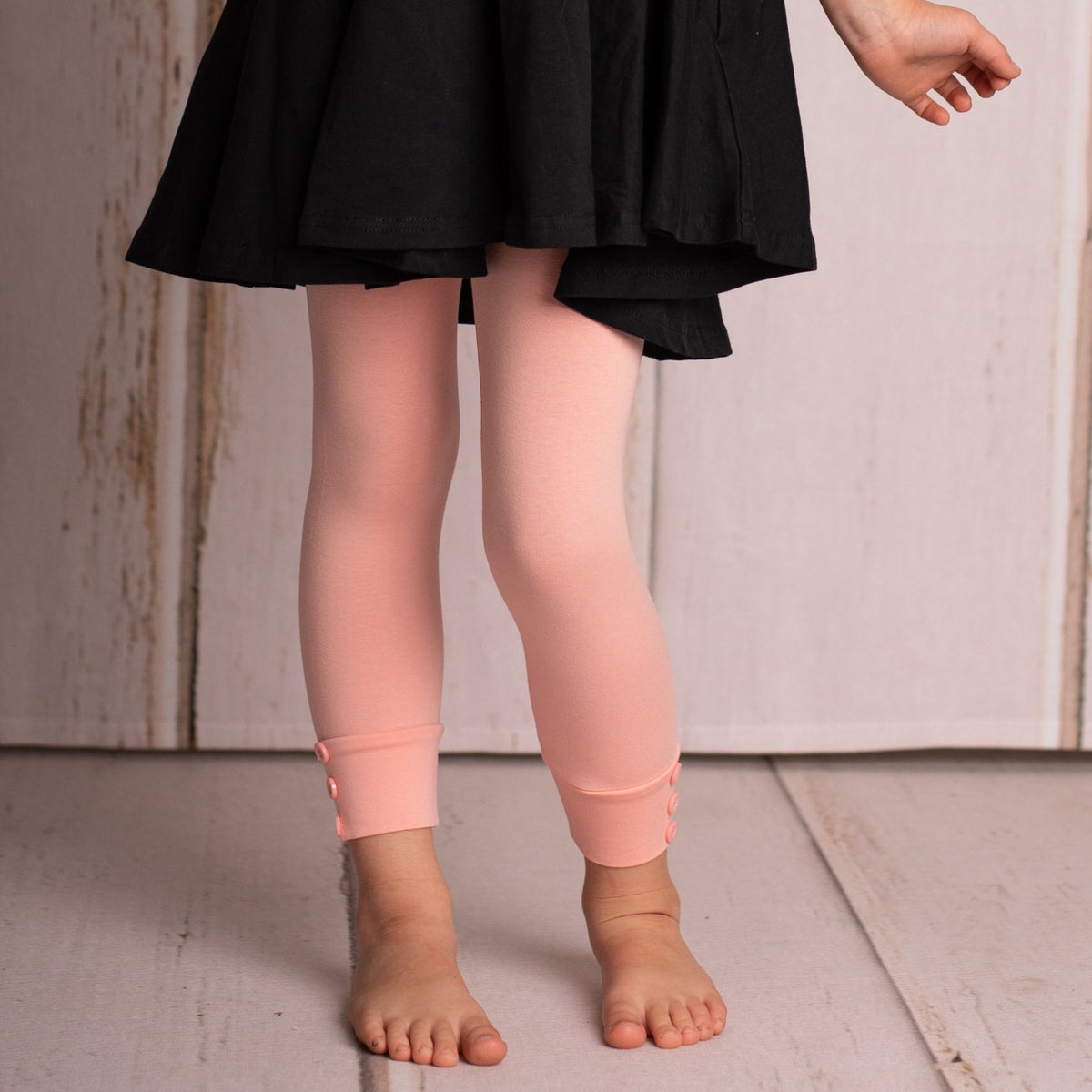 Capri Sutton Button Leggings - Peach