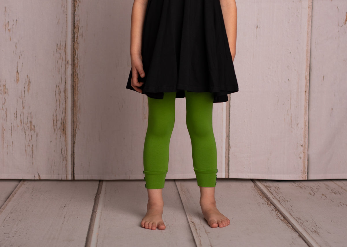 Capri Sutton Button Leggings - Seaweed