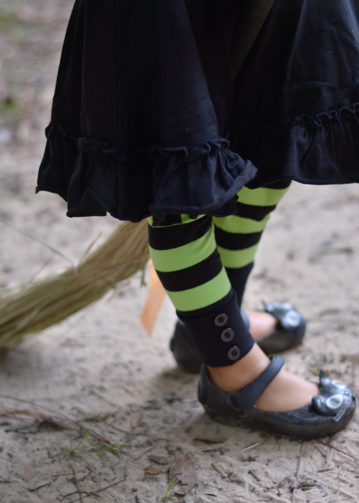 Sutton Button Leggings - Black/Lime Stripe