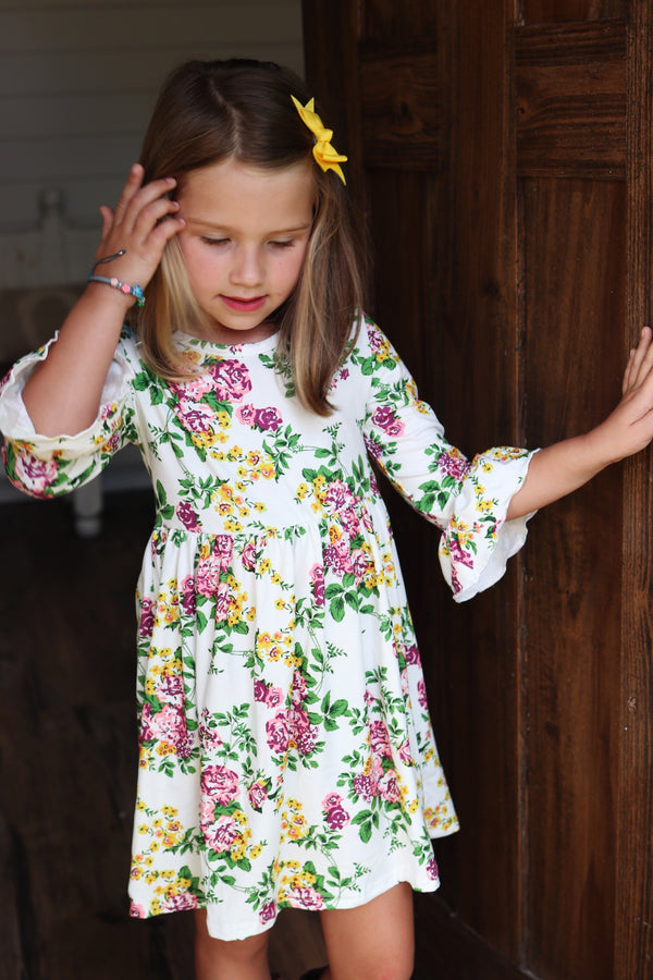 Bargain Boutique Style 4 Pearls and Piggytails