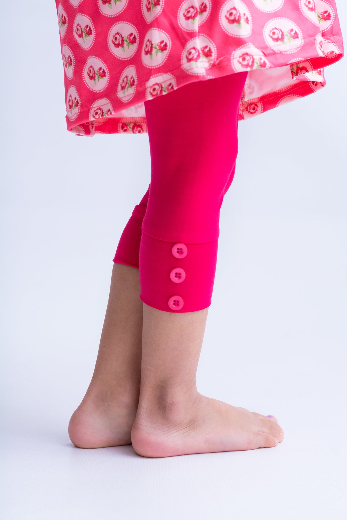 Capri Sutton Button Leggings - Melon